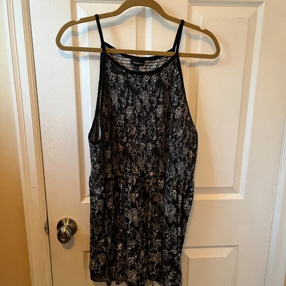 Torrid Women's Tank Shirt Top Plus Size Size 5 Floral Black and White Flowy - Picture 4 of 4